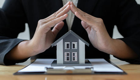The Surprising Impact of Your Home’s Age and Building Materials on Insurance Costs